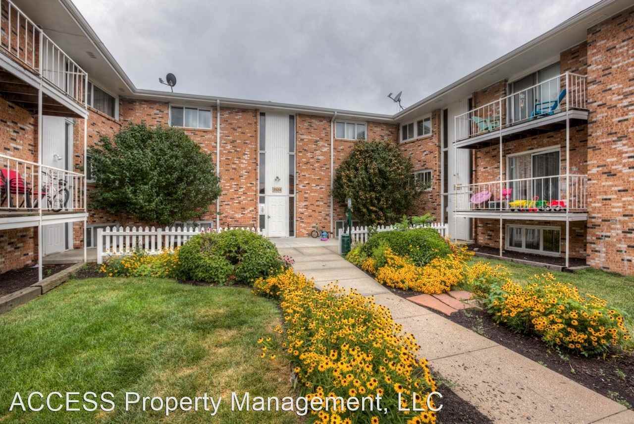 Camelot Court Apartments - Live Next To Aksarben, spacious, remodeled units, and great location! - Photo 2 of 16