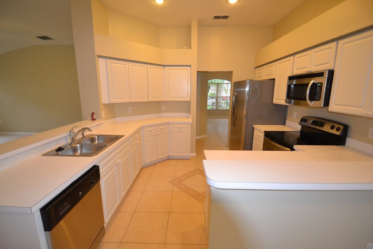 3526 Autumn Glen Dr - Photo 2 of 13