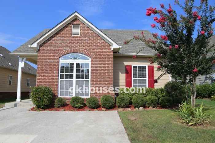1076 Fairbank Ln - Photo 3 of 38