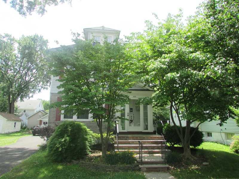 333 Myrtle Ave - Photo 2 of 12