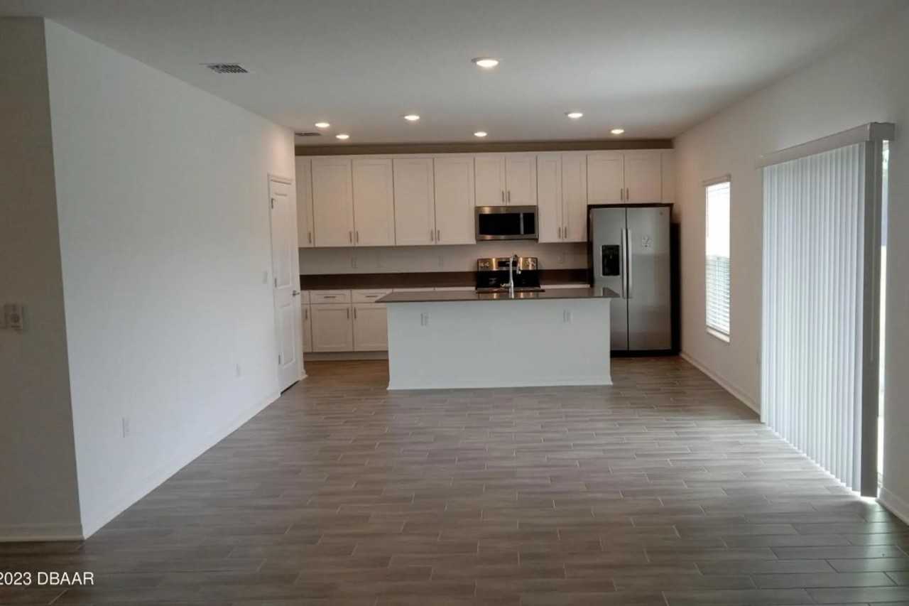 1145 Sand Trap Ct - Photo 2 of 19