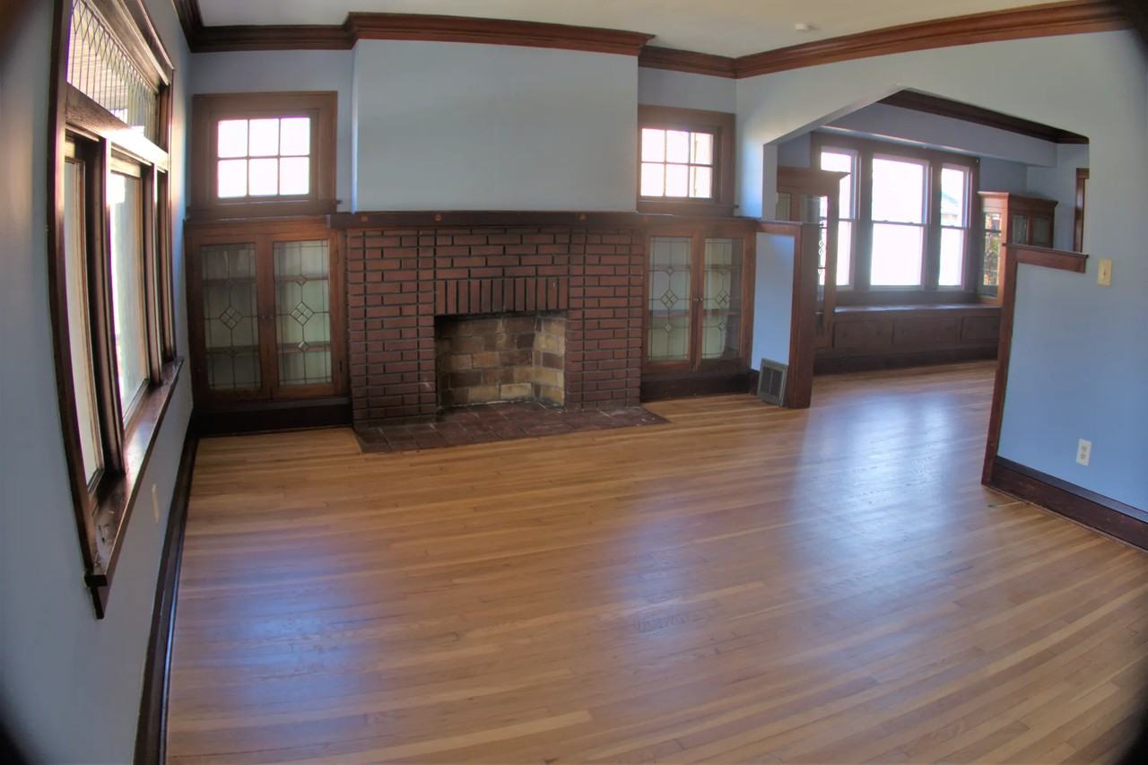 3825 W 160th St - Photo 2 of 10