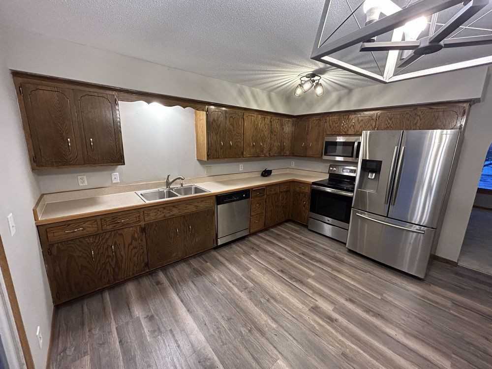 3600 Centerwood Rd - Photo 2 of 17