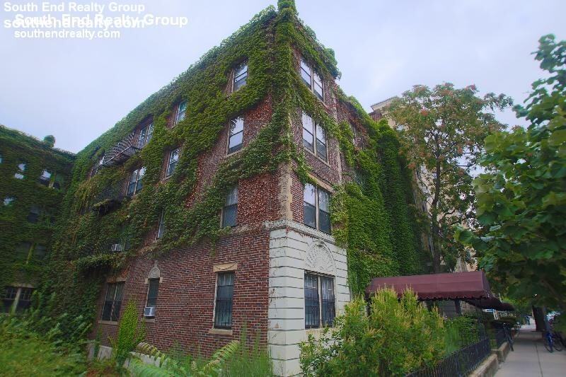 119 Peterborough St #22 - Photo 7 of 10