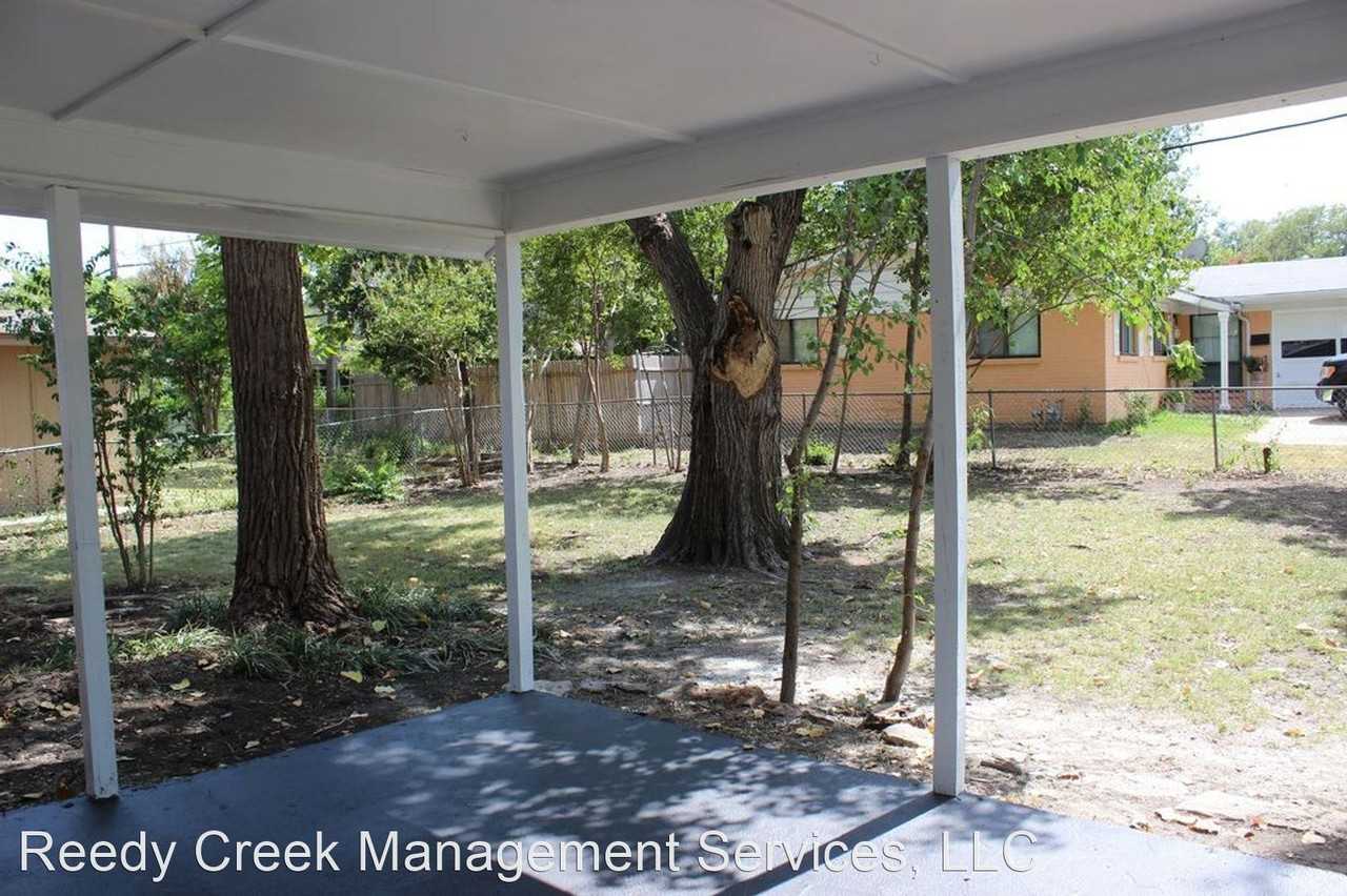 3021 Dupree St - Photo 2 of 14
