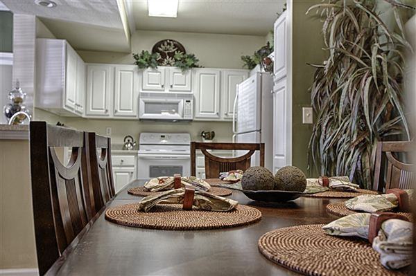 Highland Pointe Apartments - Photo 2 of 12