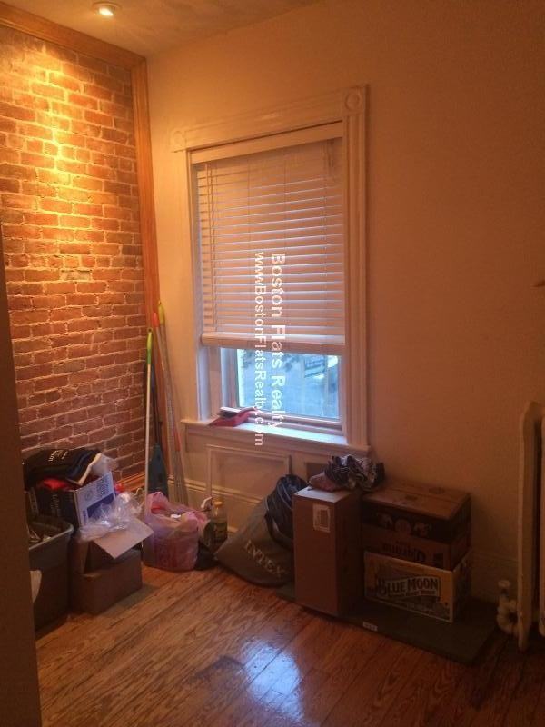 18 Victory Rd 2 - Photo 3 of 10