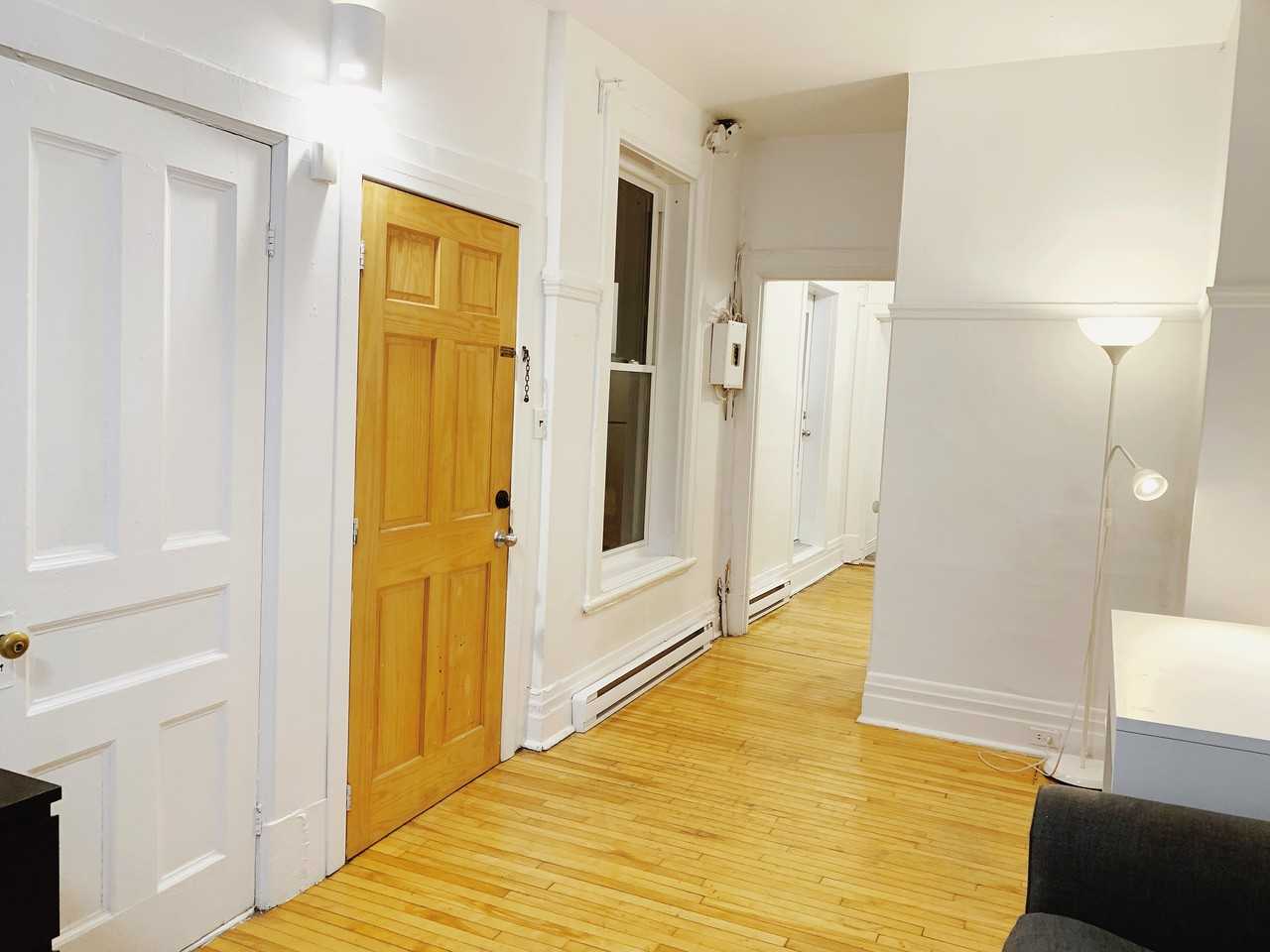 1820 Rue Saint-Christophe - Photo 3 of 13