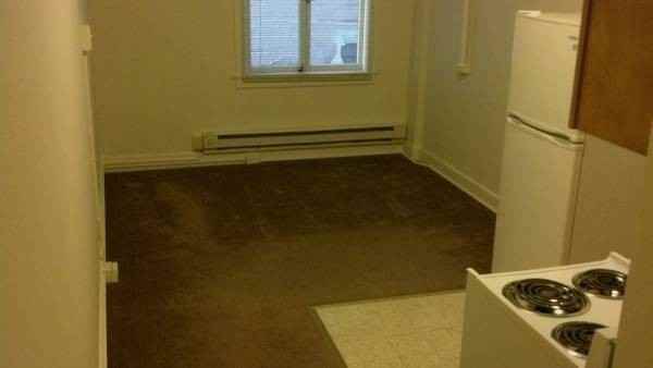 701 Pine St #10 - Photo 2 of 5