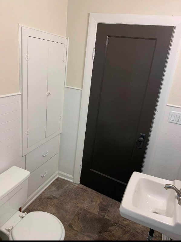 132 Laquineo St - Photo 5 of 10