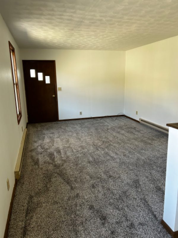12871 Beaver Pike - Photo 2 of 6