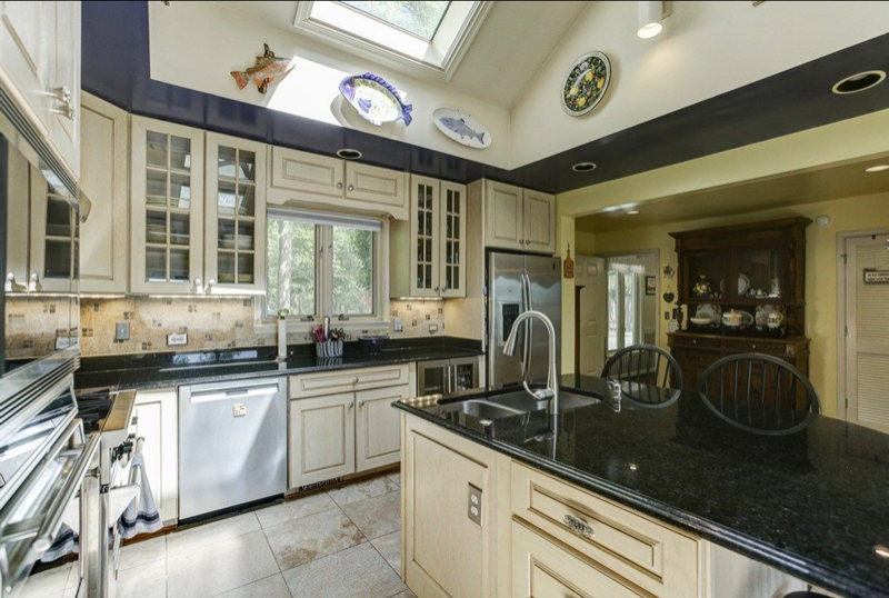 3244 Weems Rd - Photo 2 of 4