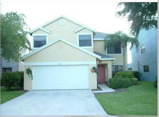 5837 Northpointe Ln - Photo 3 of 5