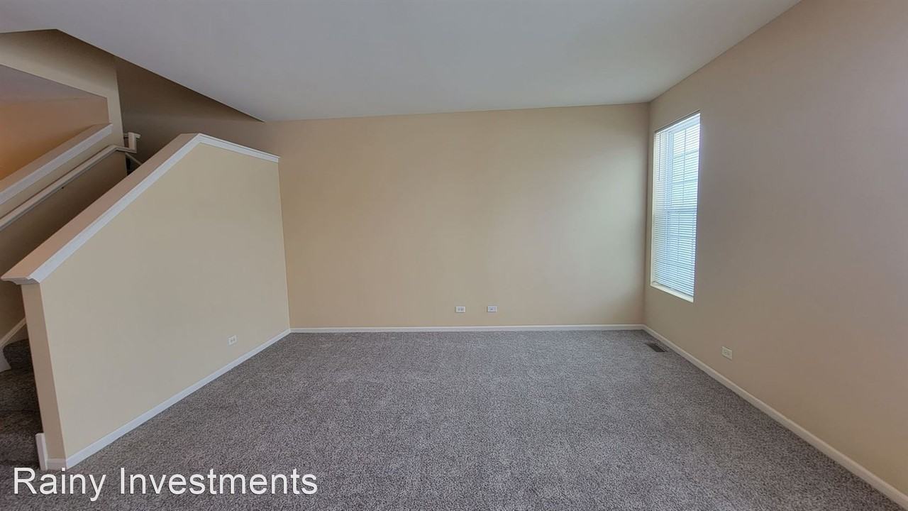 1044 Turin Dr - Photo 2 of 29