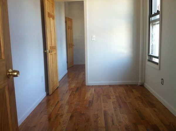 Willoughby Avenue - Photo 2 of 3