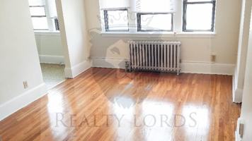 featured image of Fellsway W #19