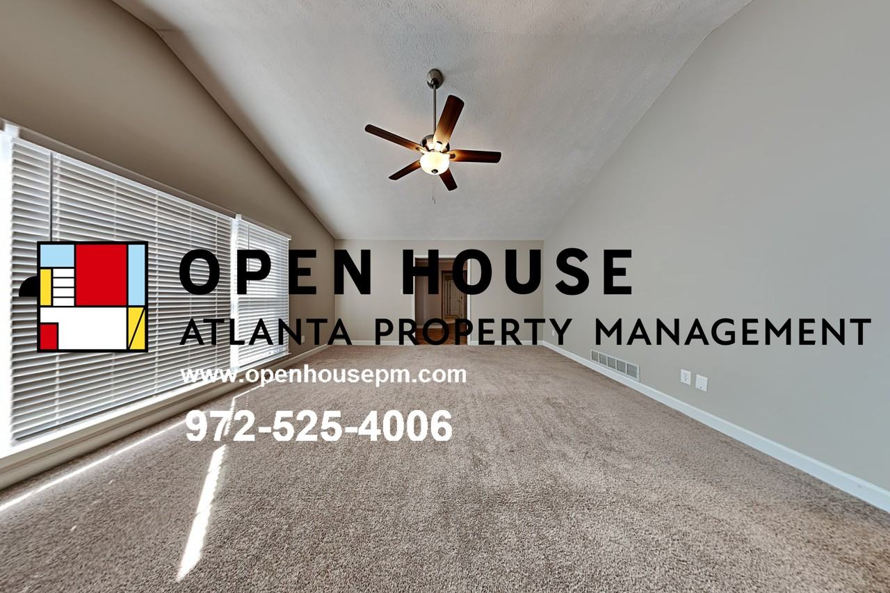 621 Driftwood Dr - Photo 3 of 17