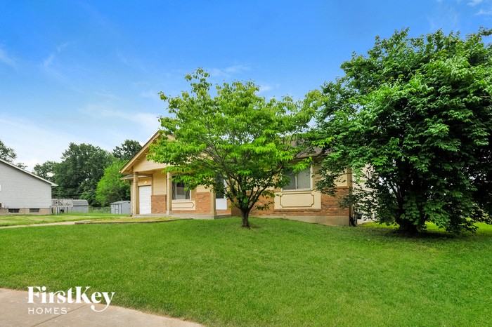 2009 Monks Hollow Dr - Photo 2 of 15