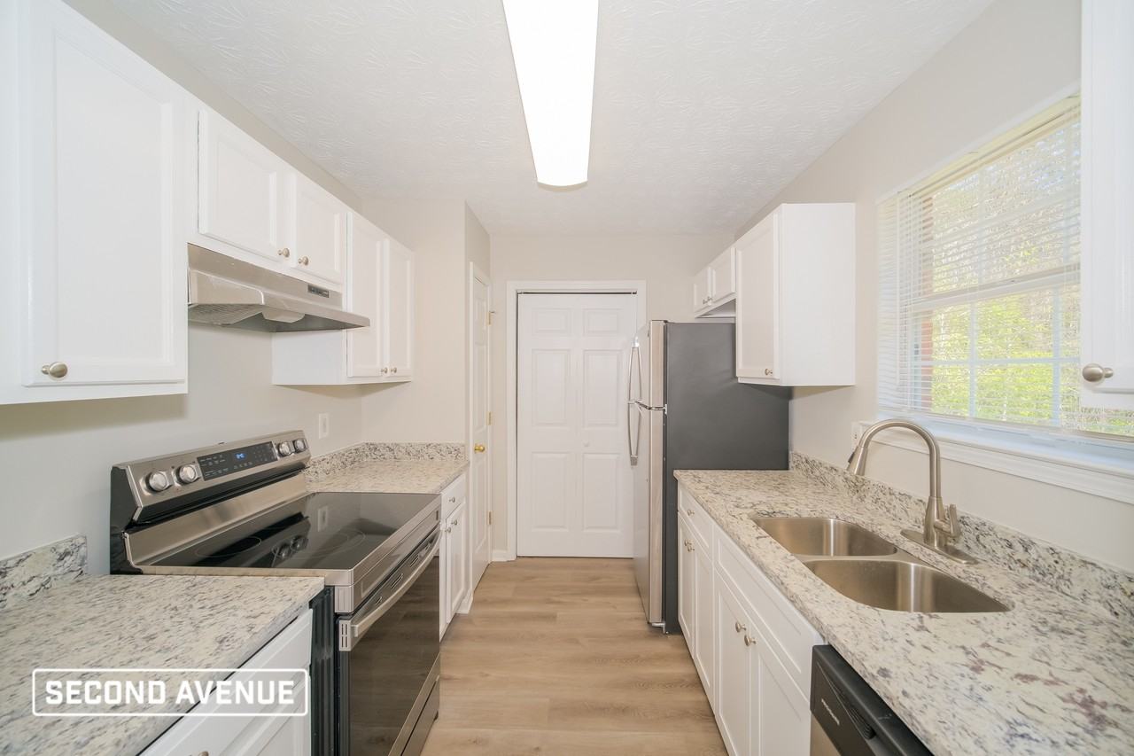 135 Cactus Ln E - Photo 2 of 16