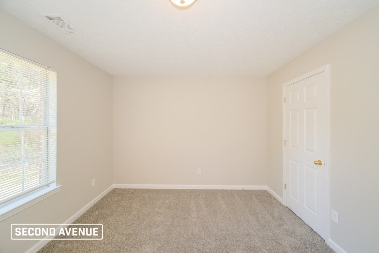 135 Cactus Ln E - Photo 7 of 16