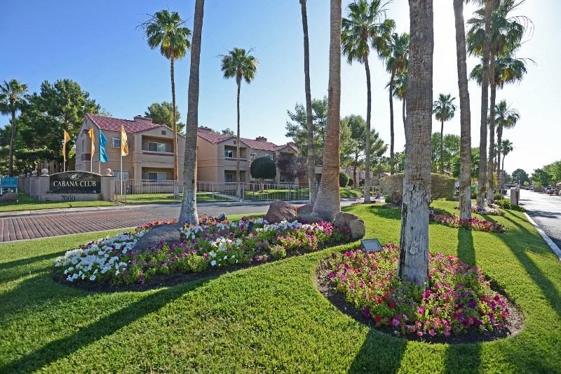 Cabana Club Apartments - Photo 7 of 30