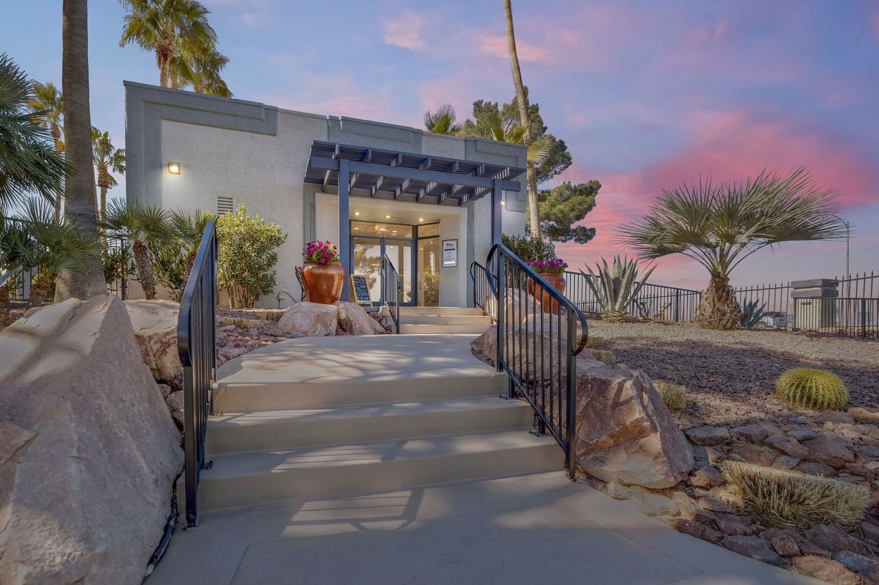 Sunset Pointe Apartments - Photo 2 of 27