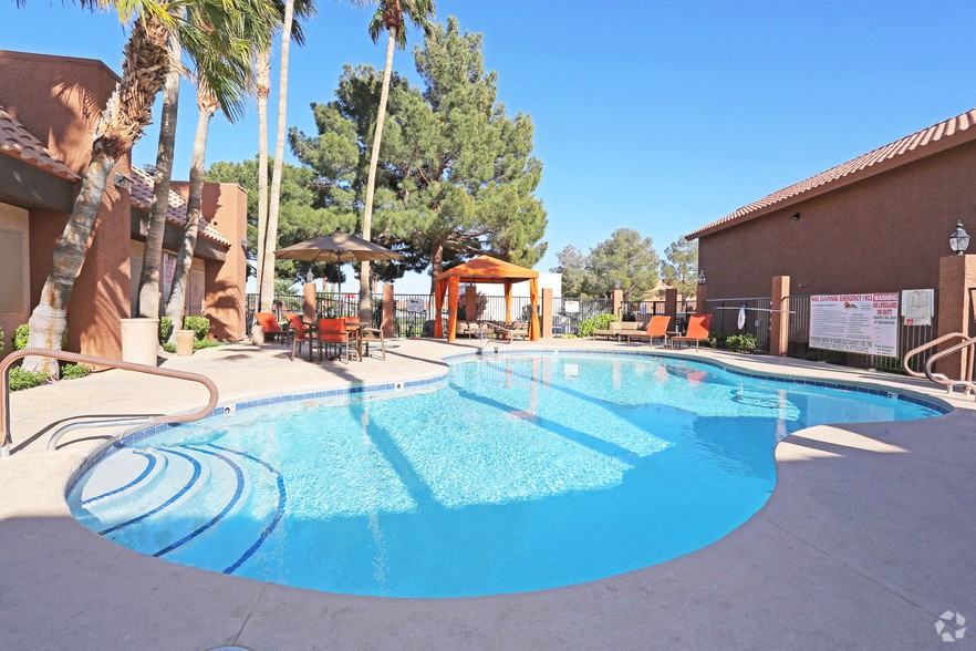 Sunset Pointe Apartments - Photo 4 of 27