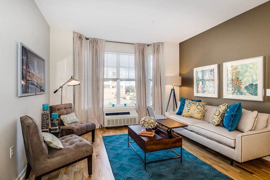 Water`s Edge - Photo 3 of 17