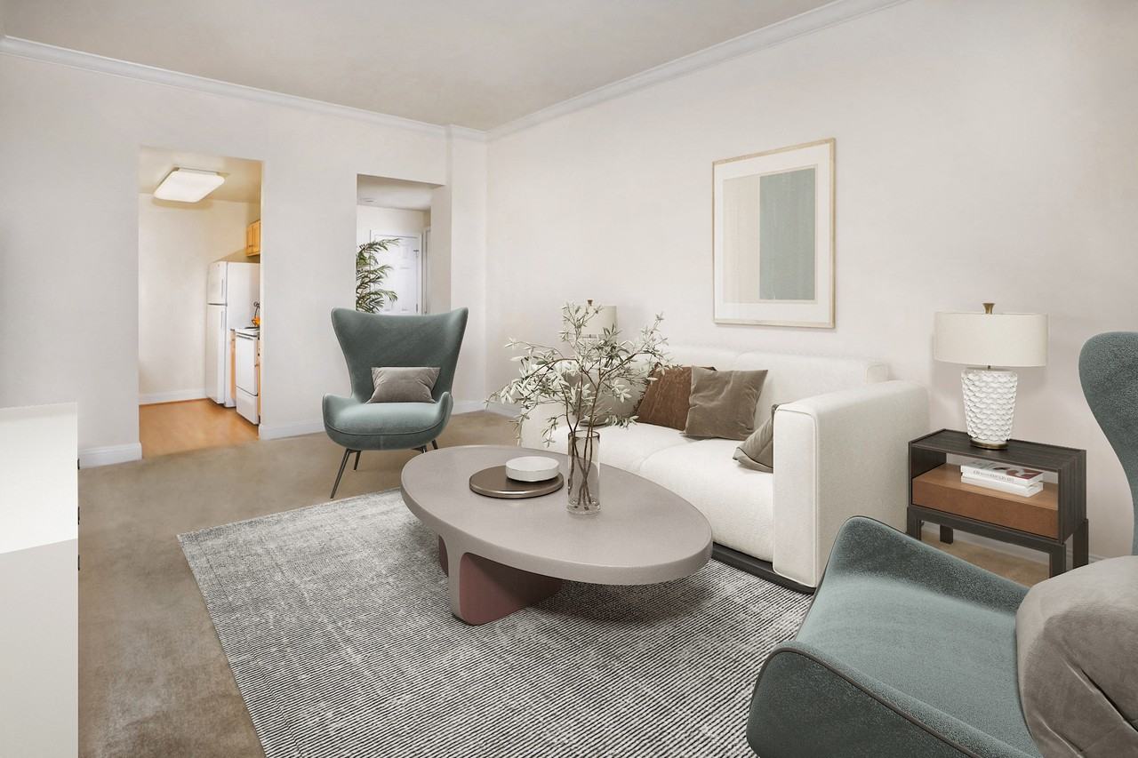 Standard - Photo 6 of 30