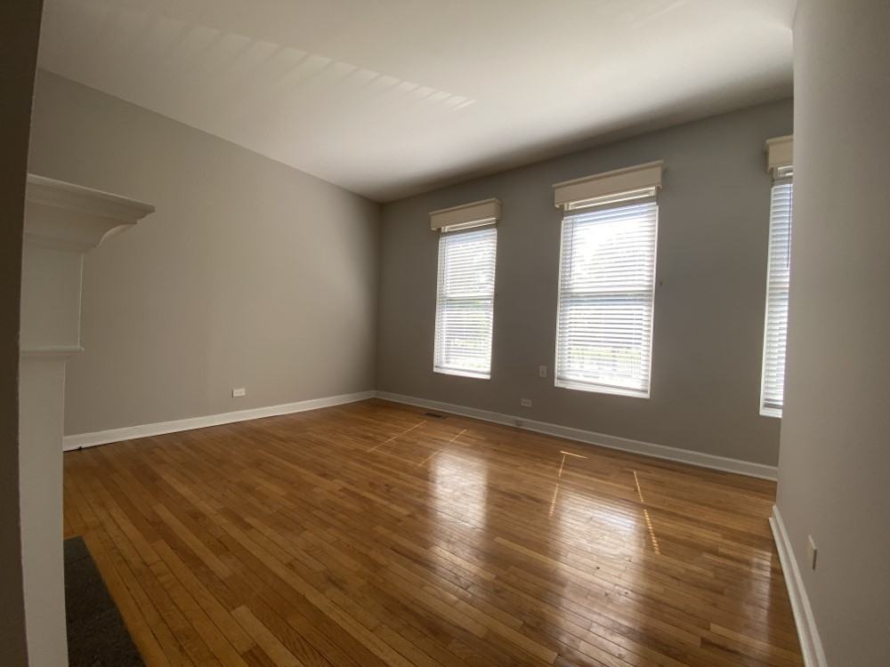 2215 N Clifton - Photo 7 of 17