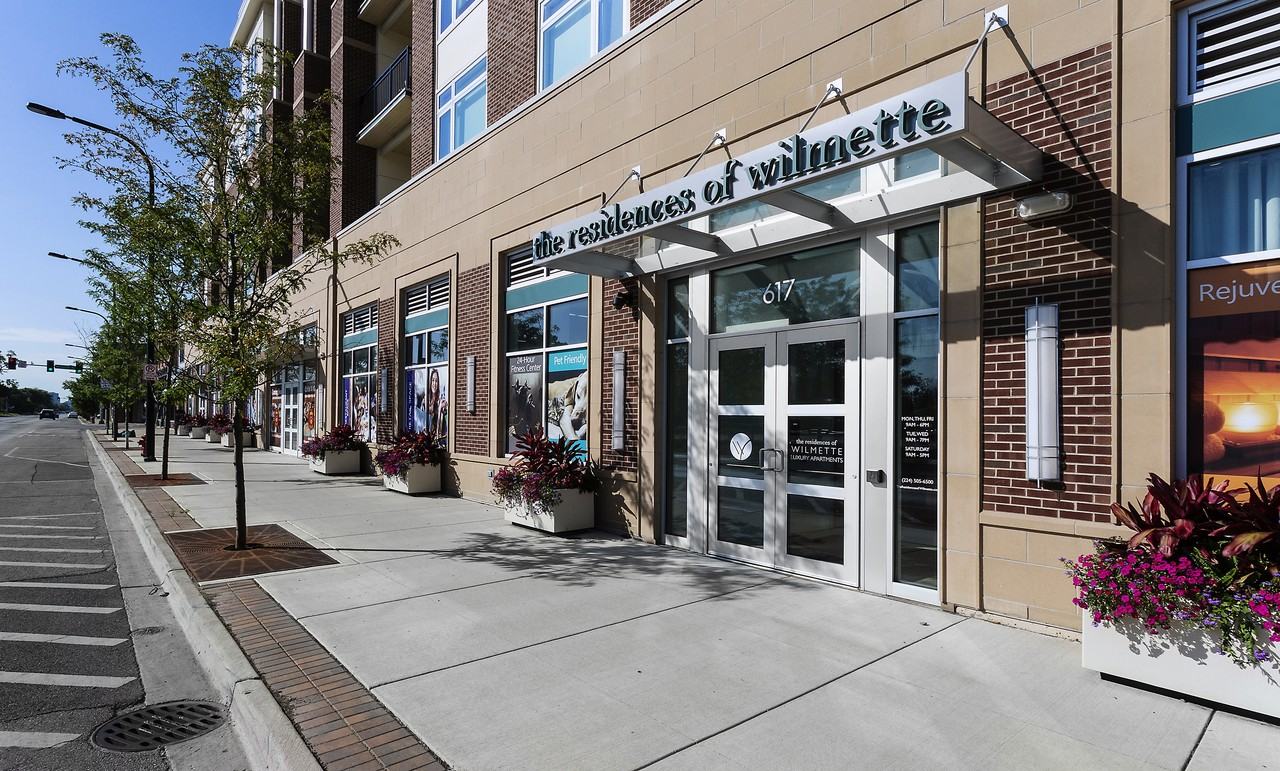 The Residences of Wilmette - Photo 3 of 30