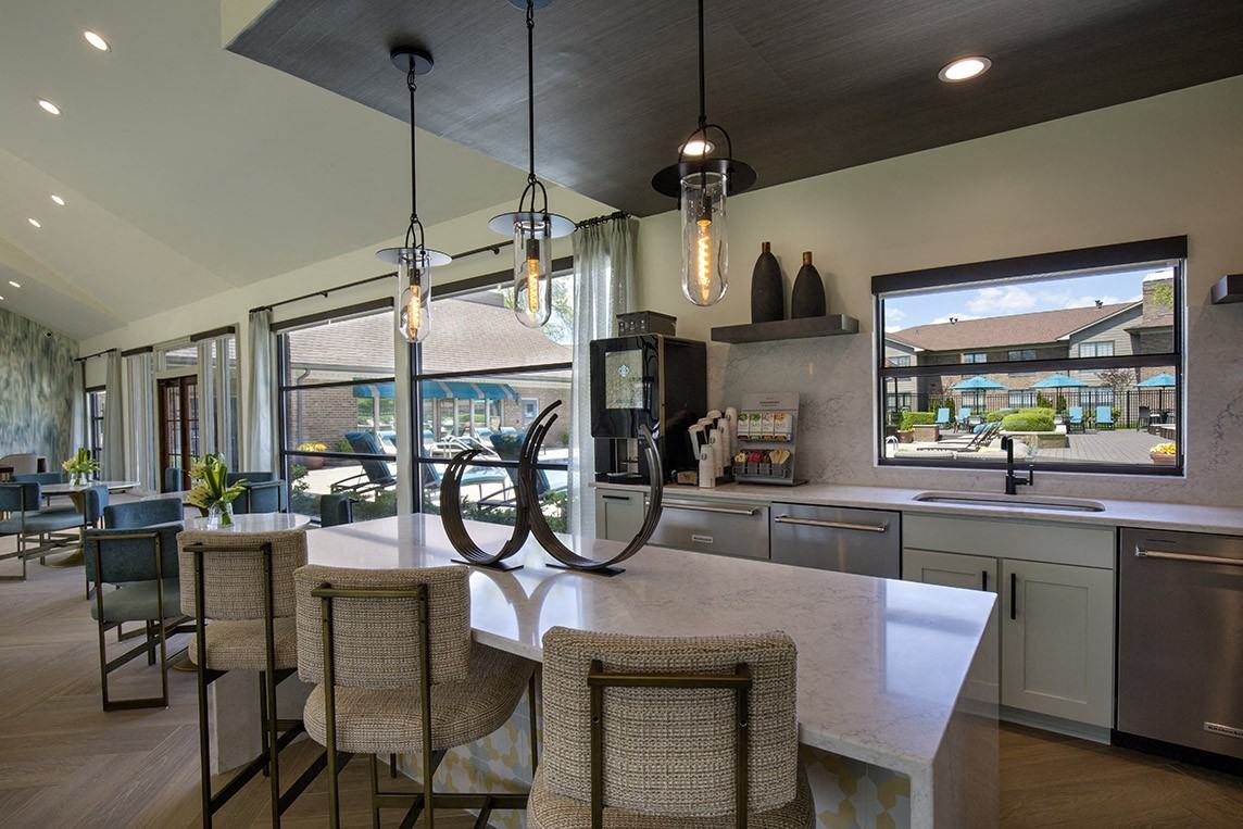 Willow Lake Apartments - Photo 5 of 50