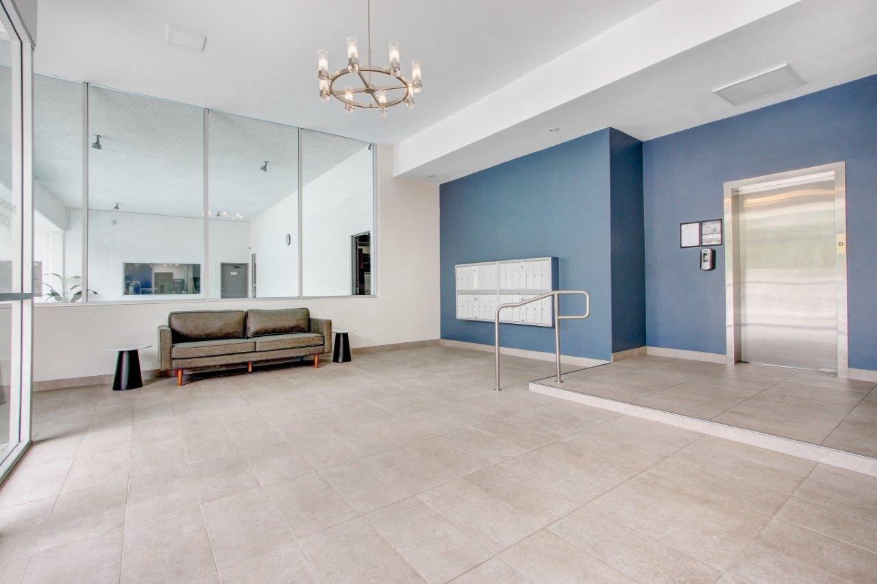 The Mark Culver City - Photo 2 of 23