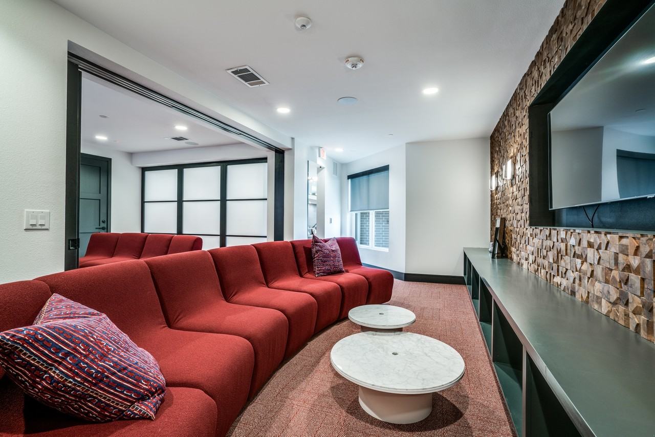 Epoch on Eagle - Photo 7 of 27