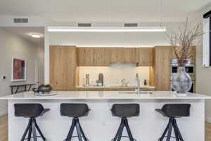 featured image of 1661 Market St