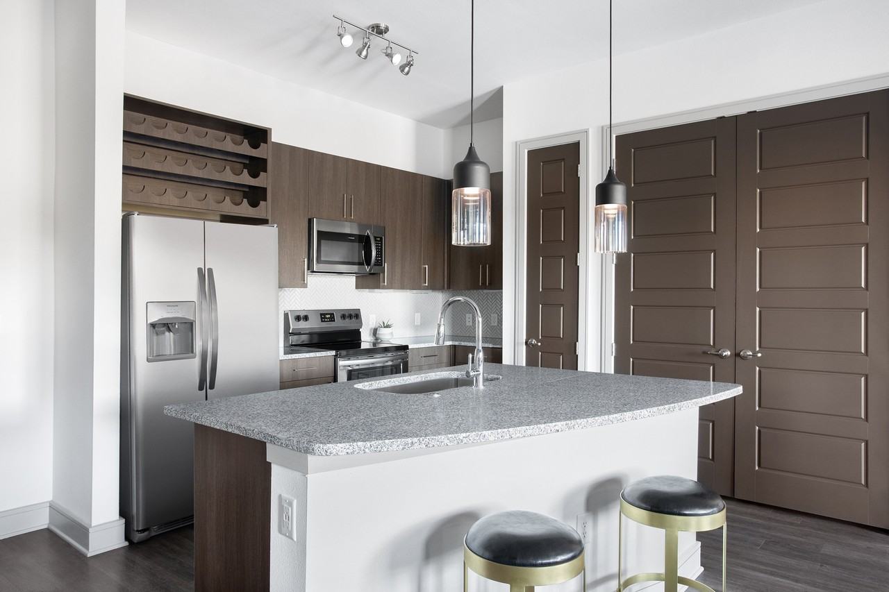 Inkwell Watters Creek - Photo 2 of 31