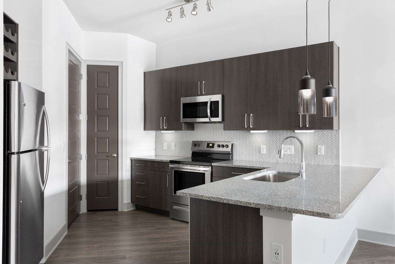 Inkwell Watters Creek - Photo 3 of 31