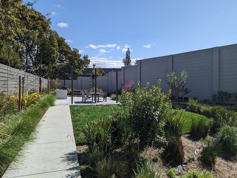 3963 Wattling St - Photo 2 of 28