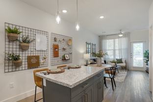 The Mason at Fremaux Park Apartments - Photo 1 of 1