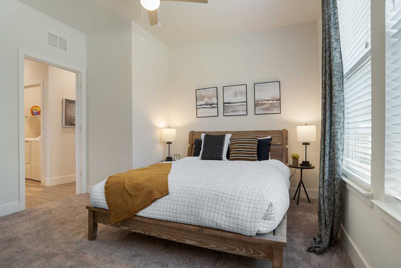 The Mason at Fremaux Park Apartments - Photo 7 of 31