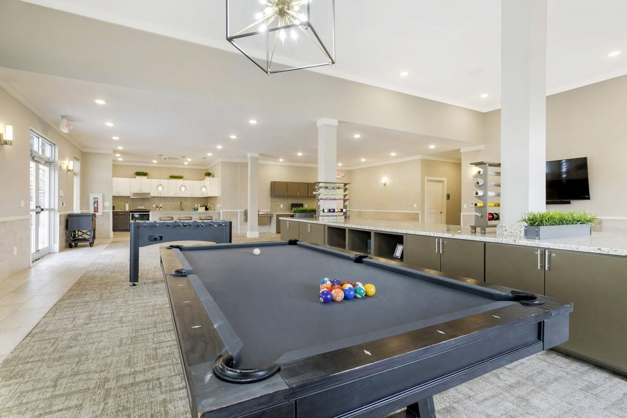 La Veranda at Polly Lane Apartments - Photo 5 of 31