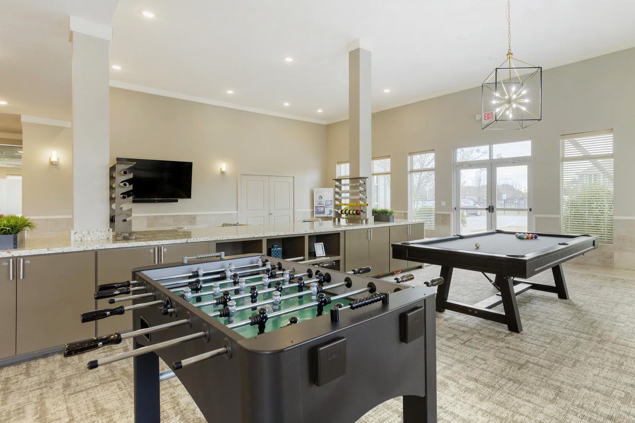 La Veranda at Polly Lane Apartments - Photo 6 of 31