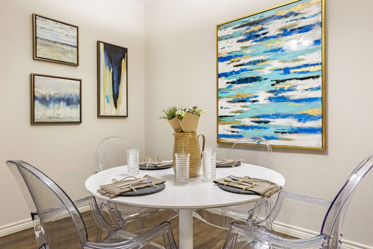La Veranda at Polly Lane Apartments - Photo 4 of 31
