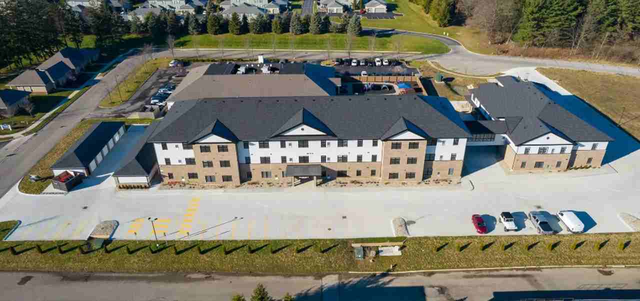 43 at New Albany - Photo 3 of 36