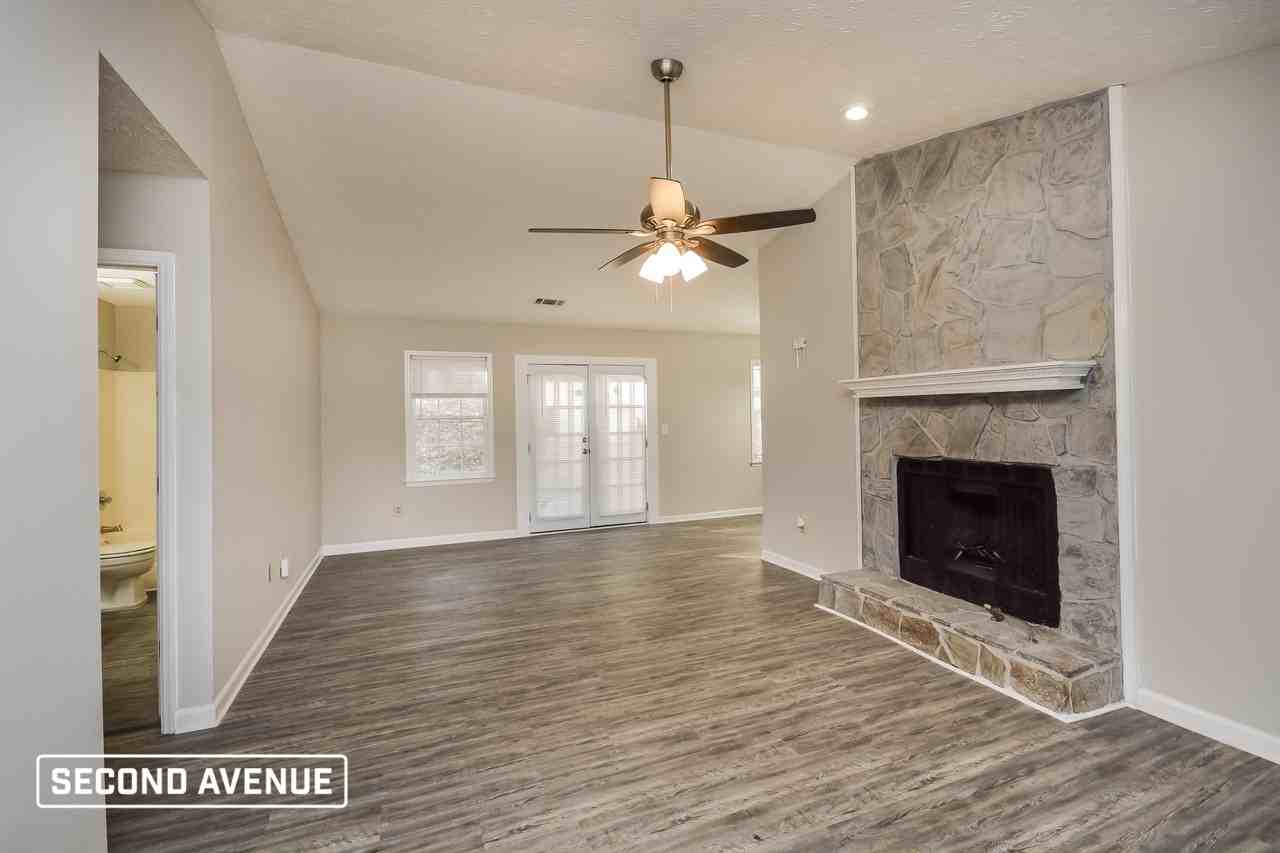 130 Summerfield Dr - Photo 3 of 15