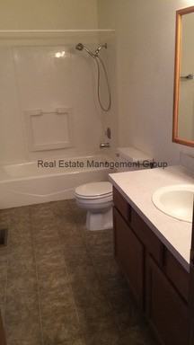 5705 Longview Dr - Photo 3 of 12