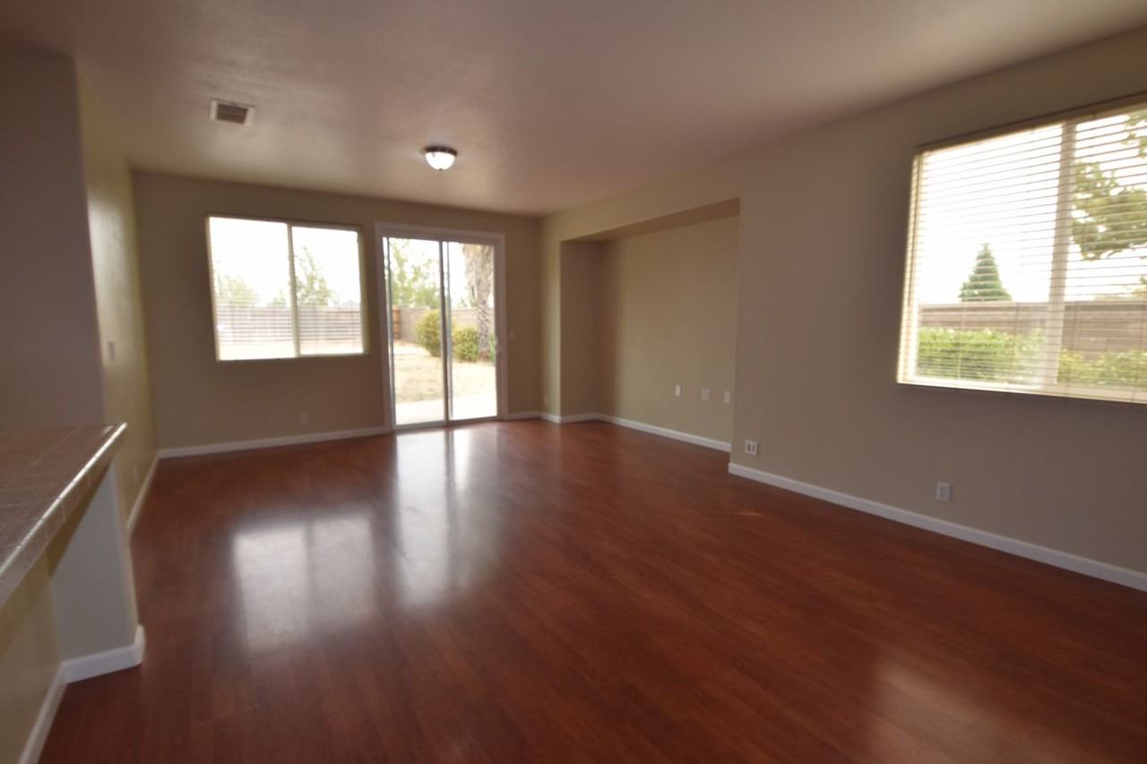 2475 Independence Trl - Photo 2 of 14