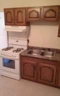 301 W Grand Ave - Photo 2 of 6