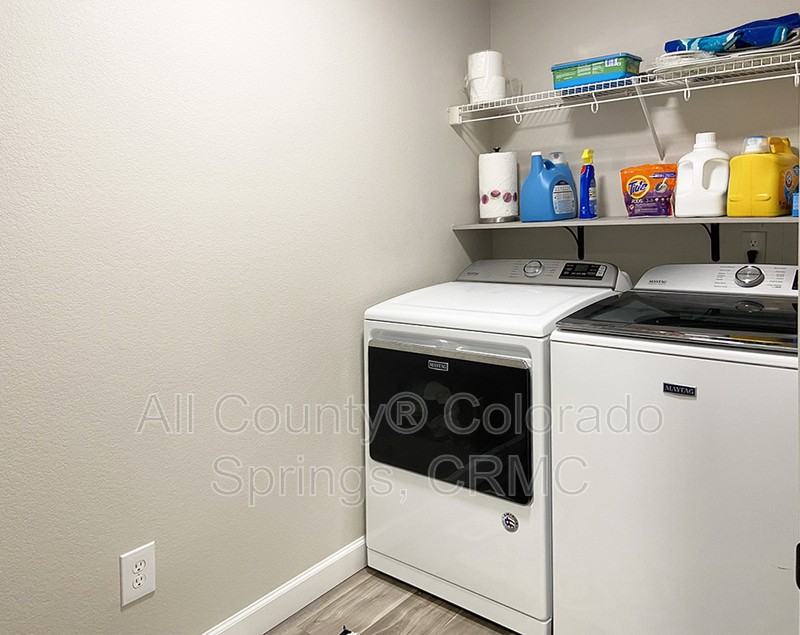 1762 Grand Overlook St - Photo 6 of 28