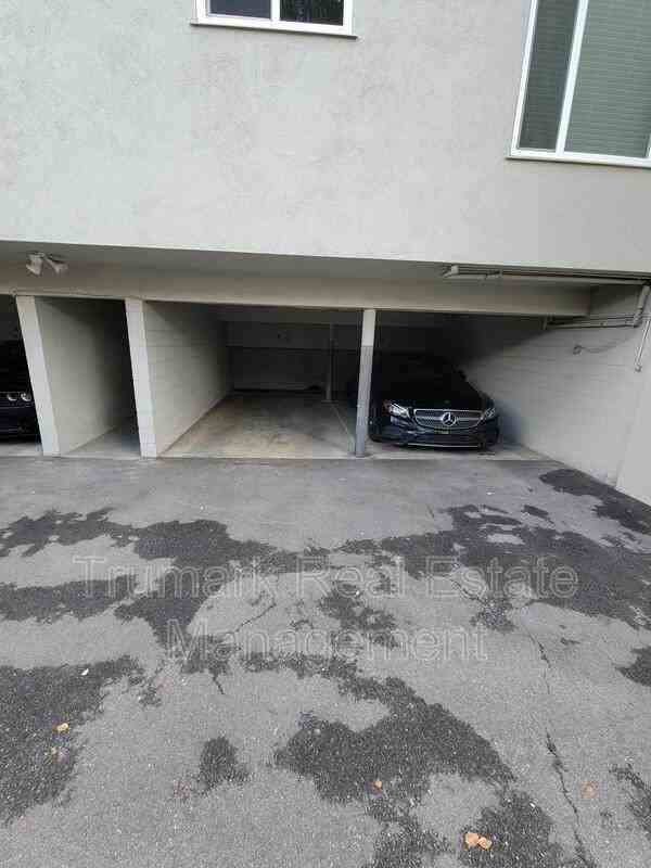 1303 N Brand Blvd #8